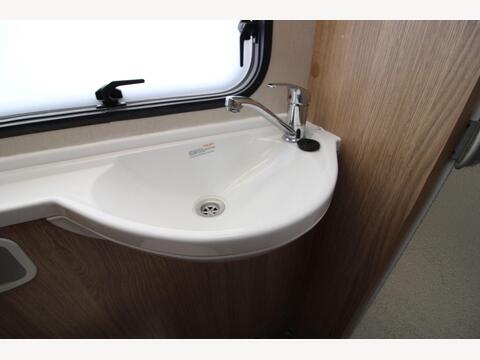 Auto-Trail Imala 736