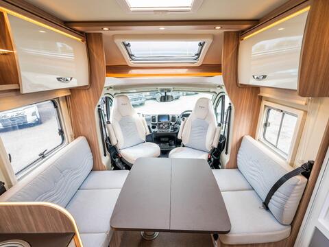 Burstner Delfin T727 Harmony Line