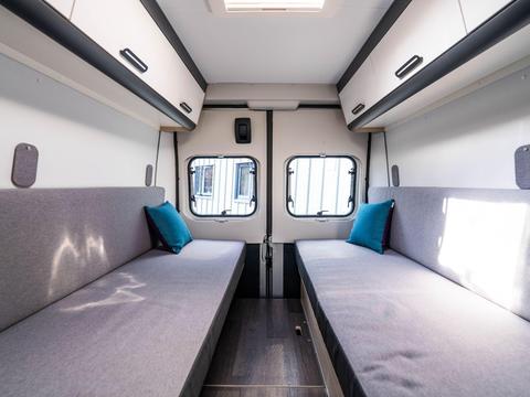 Adria Sun Living V65 SL