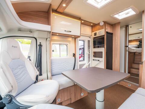 Burstner Delfin T727 Harmony Line