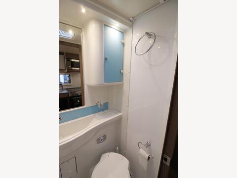 Swift Escape Compact C205