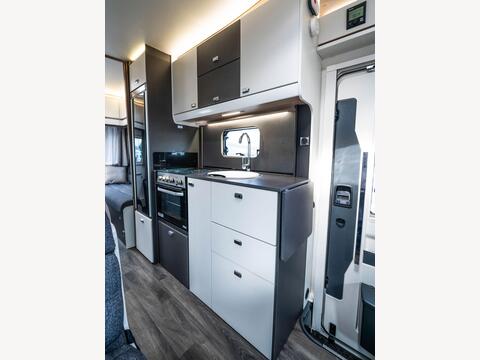 Swift Voyager 475