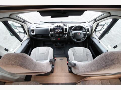 Auto-Trail Imala 736