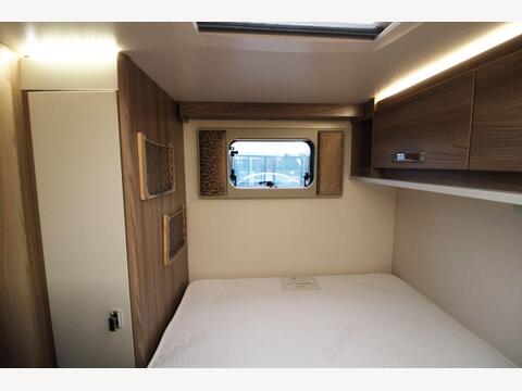 Swift Escape Compact C205