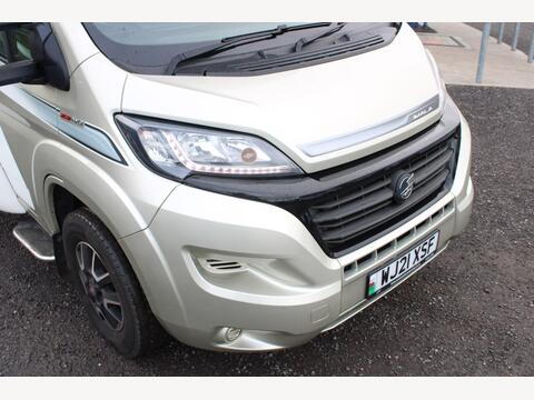 Auto-Trail Imala 736