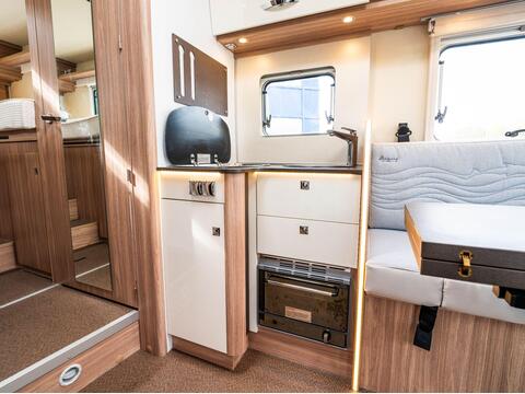Burstner Delfin T727 Harmony Line
