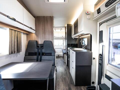 Swift Voyager 475