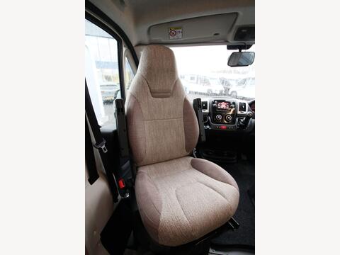 Swift Escape Compact C205