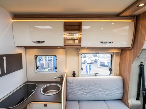 Burstner Delfin T727 Harmony Line