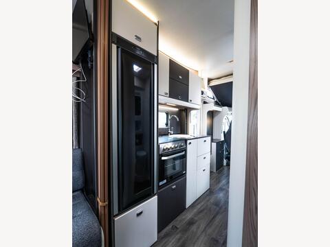 Swift Voyager 475