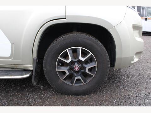 Auto-Trail Imala 736