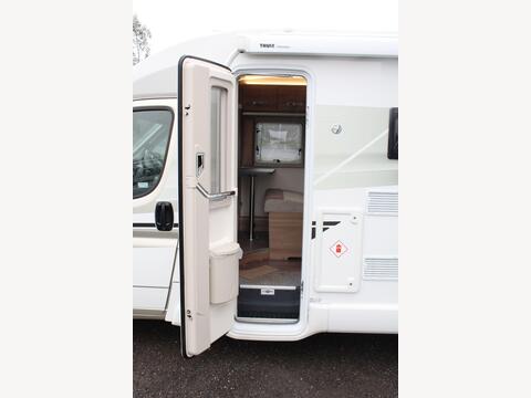 Swift Escape Compact C205