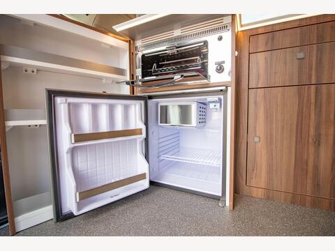 Volkswagen T7 Hillside Birchover