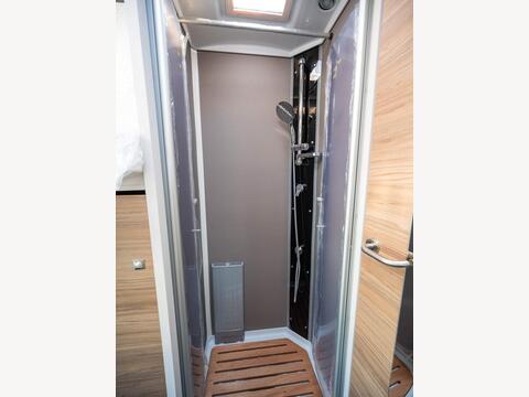 Dethleffs Alpa Coachbuilt A 6820-2