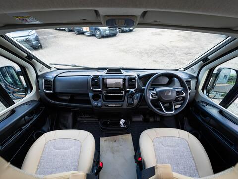 Malibu Comfort 640 LE GT Skyview