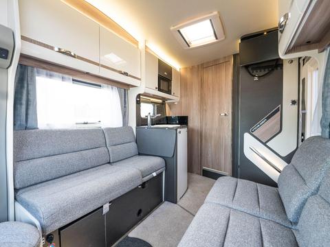 Swift Voyager 584