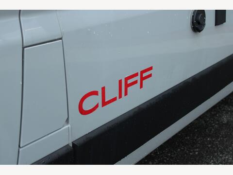 Sunlight Cliff 600 X