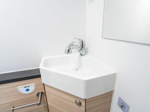 Adria Sun Living V65 SL