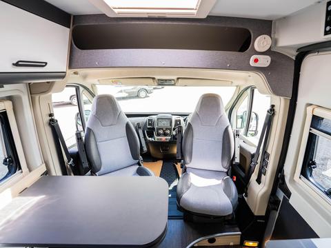 Adria Sun Living V65 SL