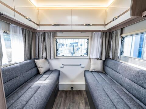 Swift Voyager 475