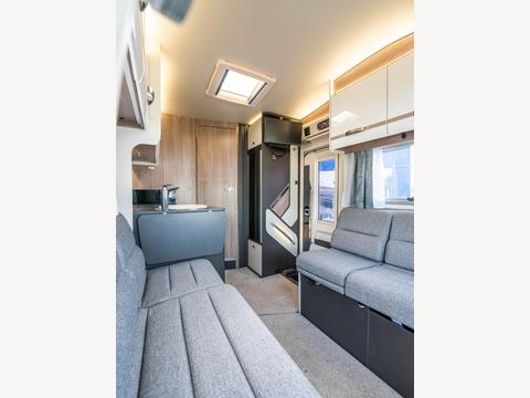 Swift Voyager 584