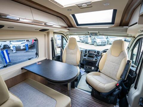 Malibu Comfort 640 LE GT Skyview