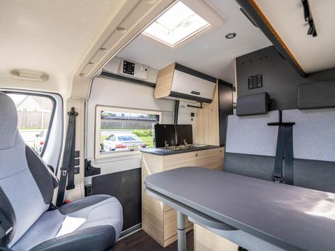 Adria Sun Living V65 SL