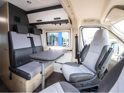 Adria Sun Living V65 SL