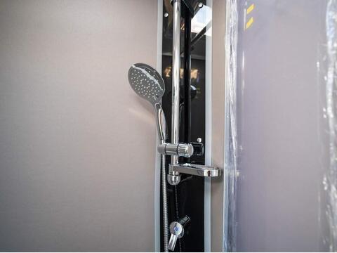 Dethleffs Alpa Coachbuilt A 6820-2