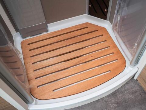 Dethleffs Alpa Coachbuilt A 6820-2