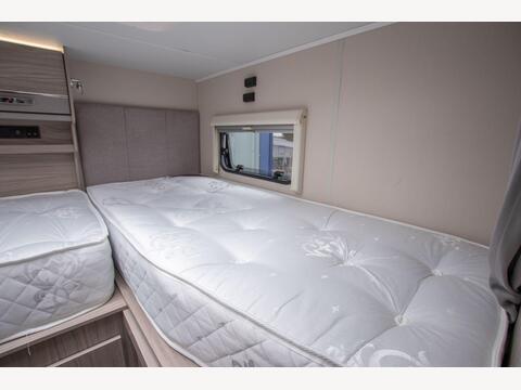 Elddis platinum 194