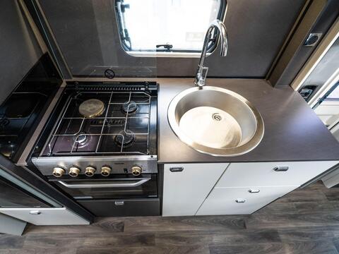 Swift Voyager 475
