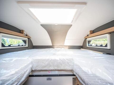 Dethleffs Alpa Coachbuilt A 6820-2