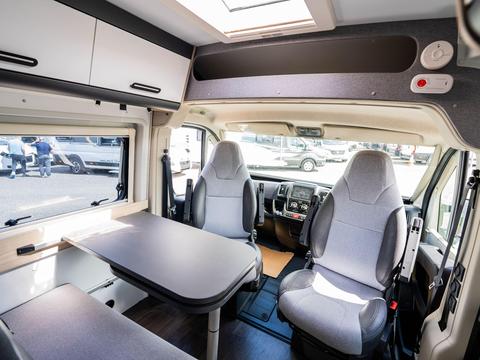 Adria Sun Living V65 SL