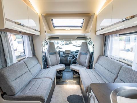 Swift Voyager 584