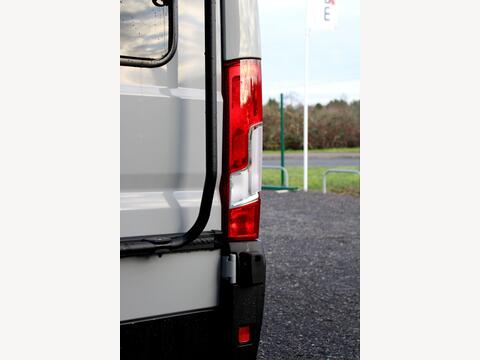 Sunlight Cliff 600 X