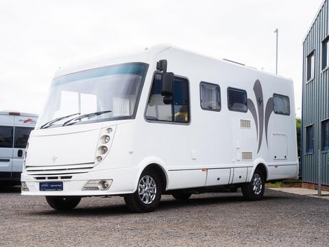 Niesmann and Bischoff Arto 64 GL