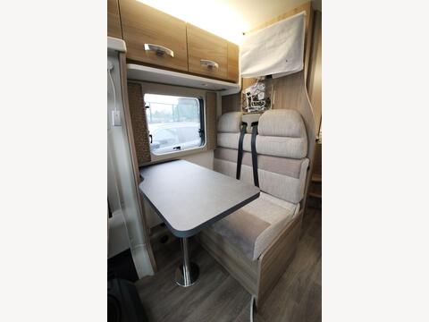 Swift Escape Compact C205