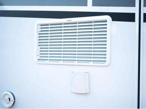 Dethleffs Alpa Coachbuilt A 6820-2