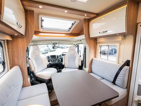 Burstner Delfin T727 Harmony Line