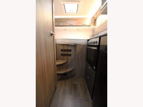 Swift Escape Compact C205