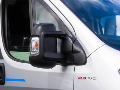 Adria Sun Living V65 SL