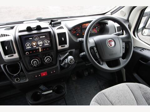 Auto-Trail Imala 736