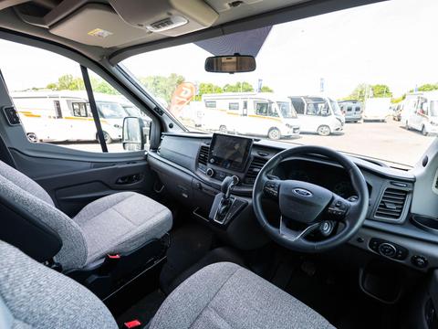 Swift Voyager 584