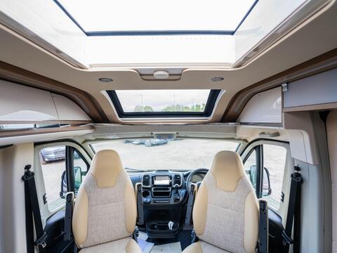 Malibu Comfort 640 LE GT Skyview
