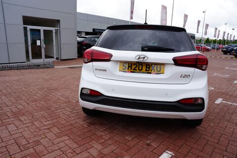 i20