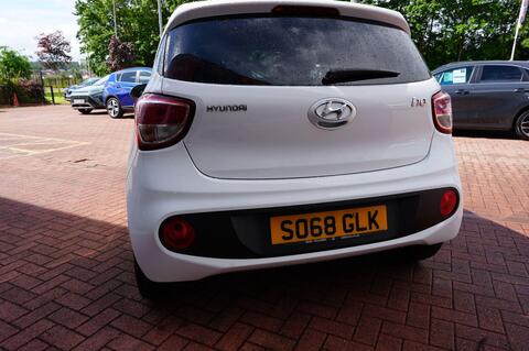 i10