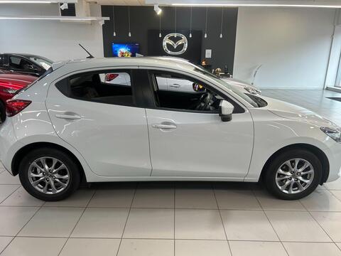 Mazda2