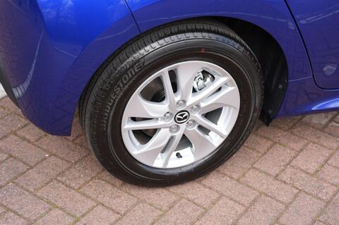 Mazda2 HYBRID
