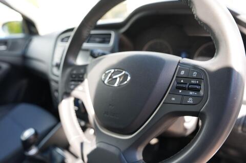 i20